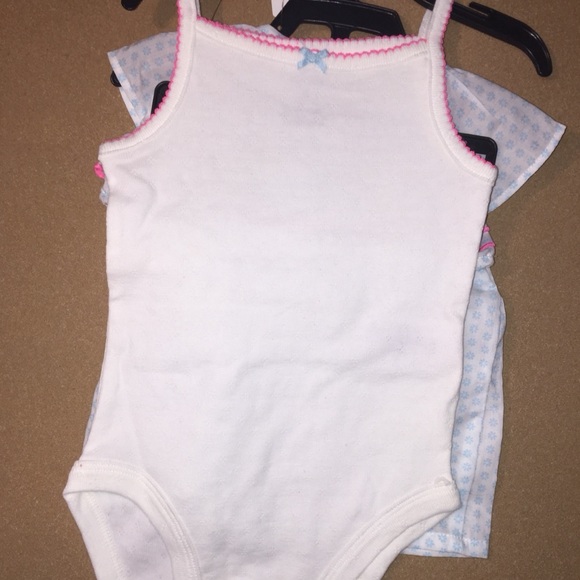 NWT - 3 Piece Set Tunic, Onesie & Bloomers - Picture 2 of 3